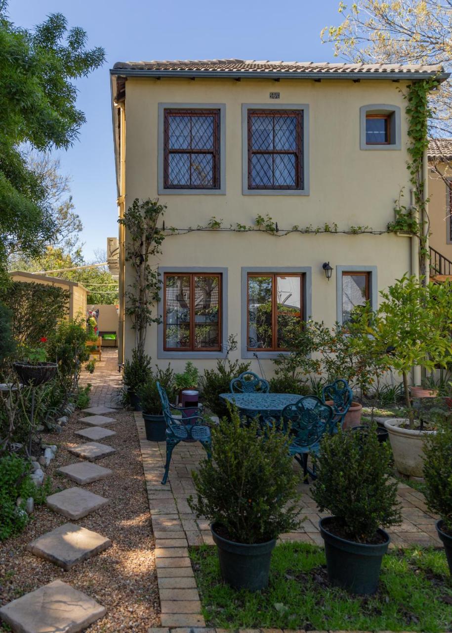 ستيلينبوش 10 Alexander B&B المظهر الخارجي الصورة