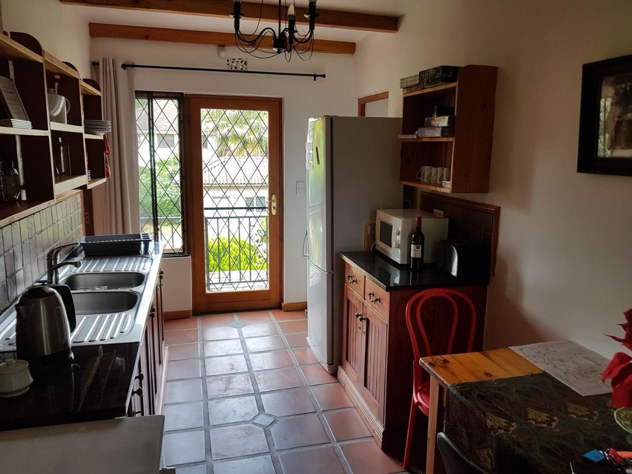 ستيلينبوش 10 Alexander B&B المظهر الخارجي الصورة