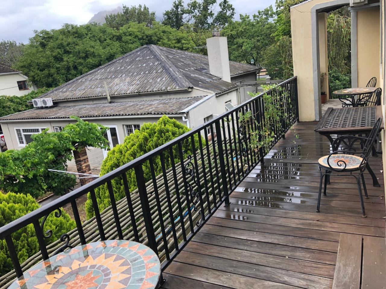 ستيلينبوش 10 Alexander B&B المظهر الخارجي الصورة